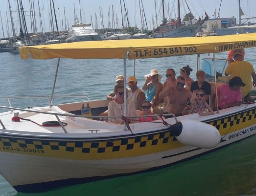 El transporte marítimo se pone de moda en el Mar Menor: ferris y taxis activan el tráfico por la laguna