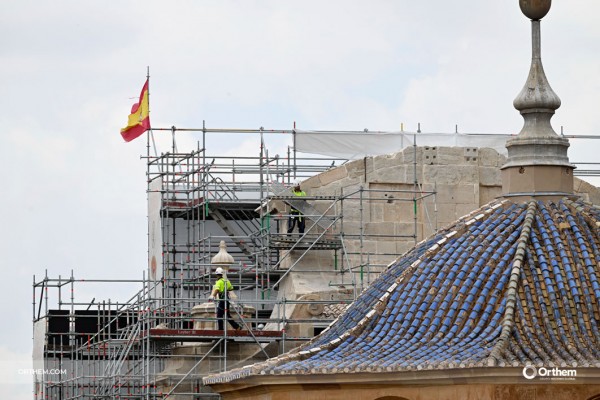 La Catedral de Murcia completa el primer hito en su restauración y finaliza la parte trasera de la fachada