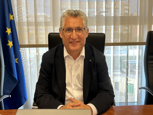 El profesor de agua de la UMU García Aróstegui sostiene que el acuífero 