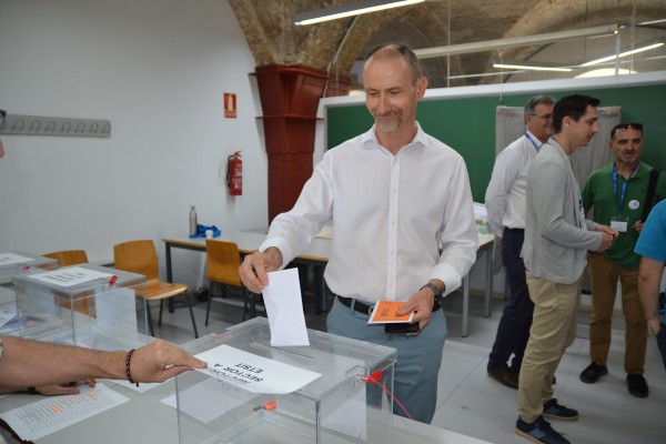 Mathieu Kessler se convierte en el nuevo rector de la UPCT tras superar ampliamente a Beatriz Miguel