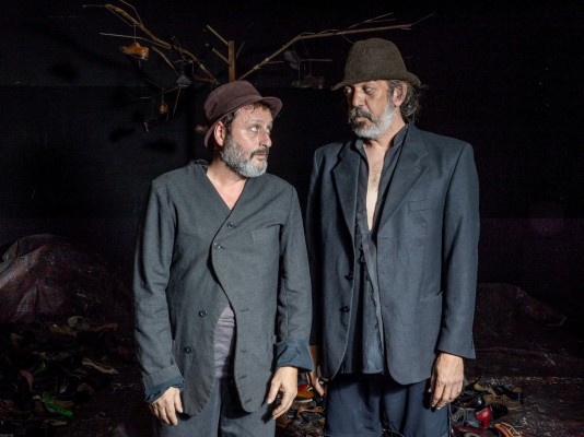 Atalaya presenta su premiada versión de 'Esperando a Godot' en la Sala Russafa