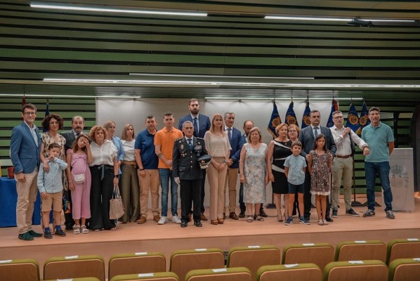 Rinden homenaje en Murcia a las familias de los nueve agentes de Policía asesinados por ETA