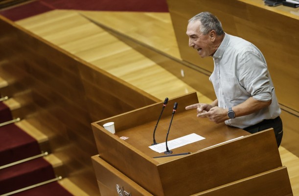 Compromís ofrece sus 15 diputados al PSPV para presentar una moción de censura a Mazón
