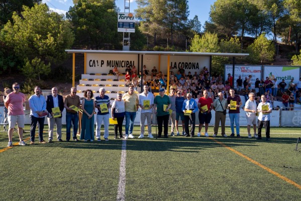 Almenara celebra la centenaria trayectoria del fútbol en la localidad con la publicación de un libro