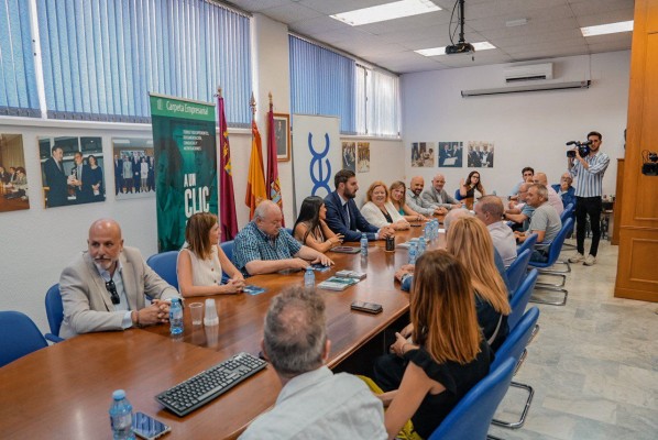 La Carpeta Empresarial se convierte en una herramienta digital para simplificar la vida de las empresas de la Región