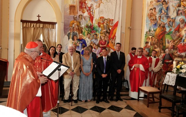 Burriana reúne autoridades eclesiásticas y militares en la bendición de los frescos de Santa Bárbara
