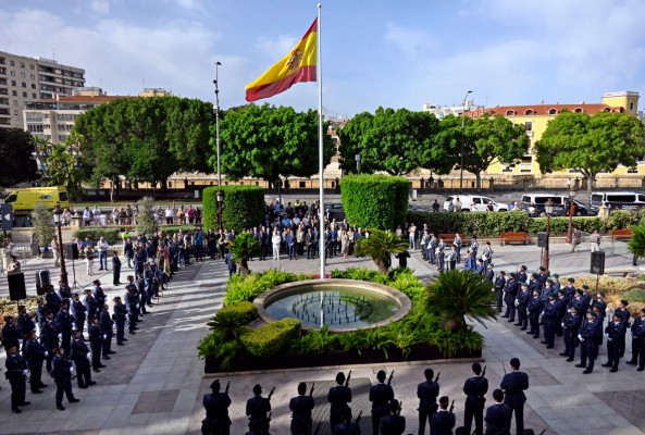 Murcia conmemora el X aniversario de la proclamación de Felipe VI como Rey con un izado bandera