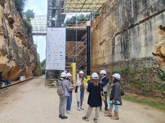 'Ámbito', el viaje creativo que partió de Mula de la mano de Cristóbal Gabarrón, llega a Atapuerca
