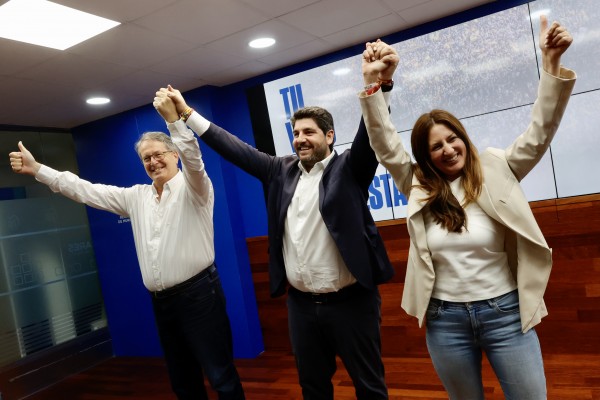 El PP impone su fuerza en la Región con una dominante victoria y logra dos eurodiputados murcianos