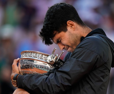 Alcaraz, 14 títulos en 18 finales y jugador más joven que es campeón de Grand Slam en las tres superficies