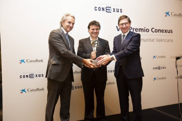 La Fundación Conexus y CaixaBank premian al científico valenciano Pablo Jarillo-Herrero