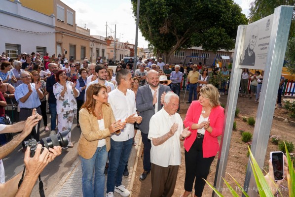 Cartagena homenajea al cura obrero de Vista Alegre, Antonio Bermejo Hurtado, que da nombre a una plaza y una pista deportiva