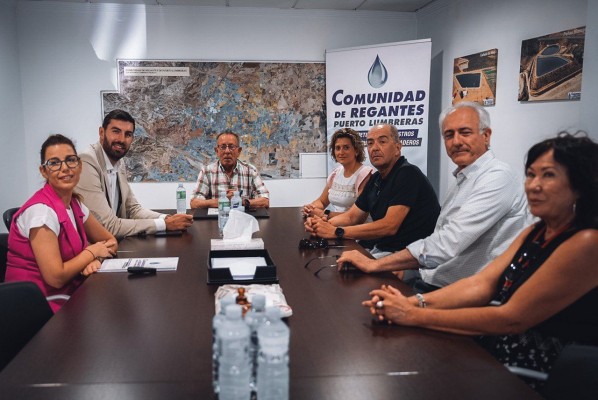 Antelo se compromete a prohibir las plantas solares en los terrenos de regadío
