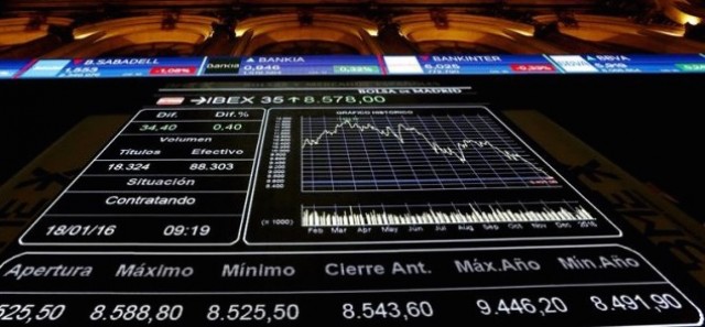 Tímida subida del Ibex 35 en la apertura para recuperar los 8.400 puntos