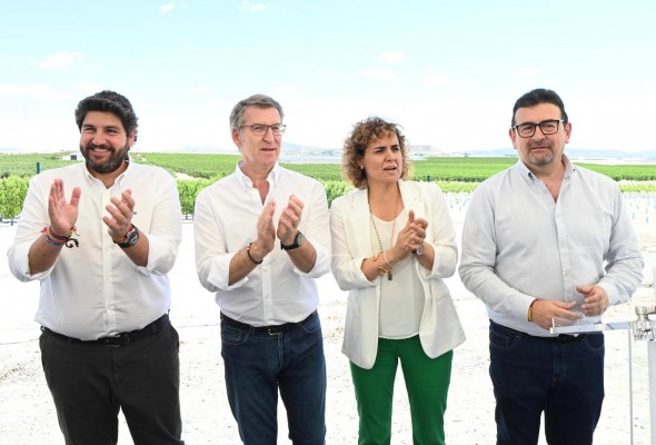 Feijóo y sus desvelos en Cieza: un alcalde que reza por él y un presidente que se abre 