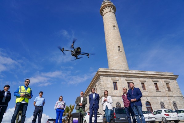 Un dron se encargará de vigilar y evitar la pesca ilegal en la reserva marina de Cabo de Palos  