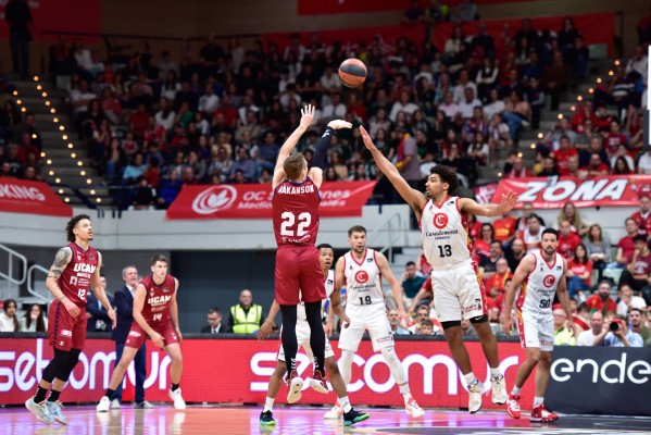 El UCAM CB da un paso más hacia los play off por el título tras su bronce europeo