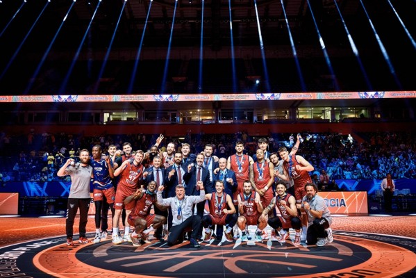 De Atenas a Belgrado: el UCAM CB conquista el bronce europeo con Hakanson como ejecutor