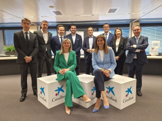 MicroBank y Archena firman un convenio de colaboración para incentivar el autoempleo y el emprendimiento 