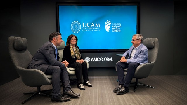 AMC firma un convenio con la UCAM para potenciar la formación de sus empleados