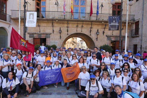 La asociación de personas mayores Senda Senior finaliza la peregrinación a Caravaca tras siete etapas con salida desde Cartagena