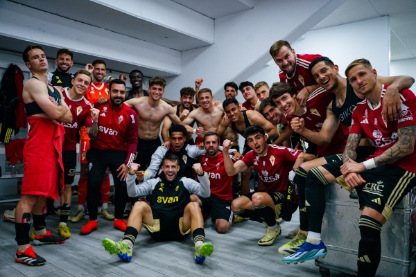 El Murcia gana en Sanlúcar con gol de Loren Burón y un Manu García salvador en la portería