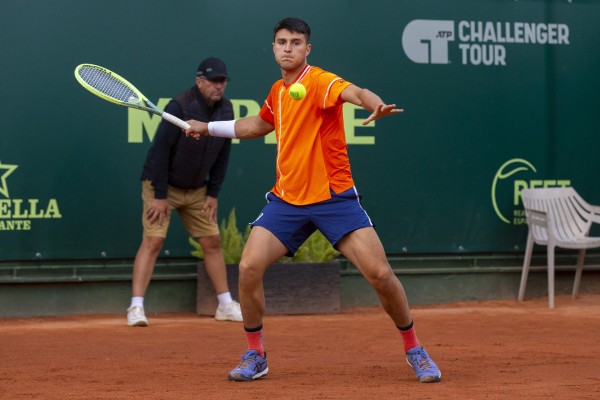 Pablo Llamas avanza a cuartos en el Challenger de Murcia y se enfrentará a Richard Gasquet 