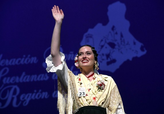 Isabel María García Ortiz, de la peña El Mortero, se corona como Reina de la Huerta 2024