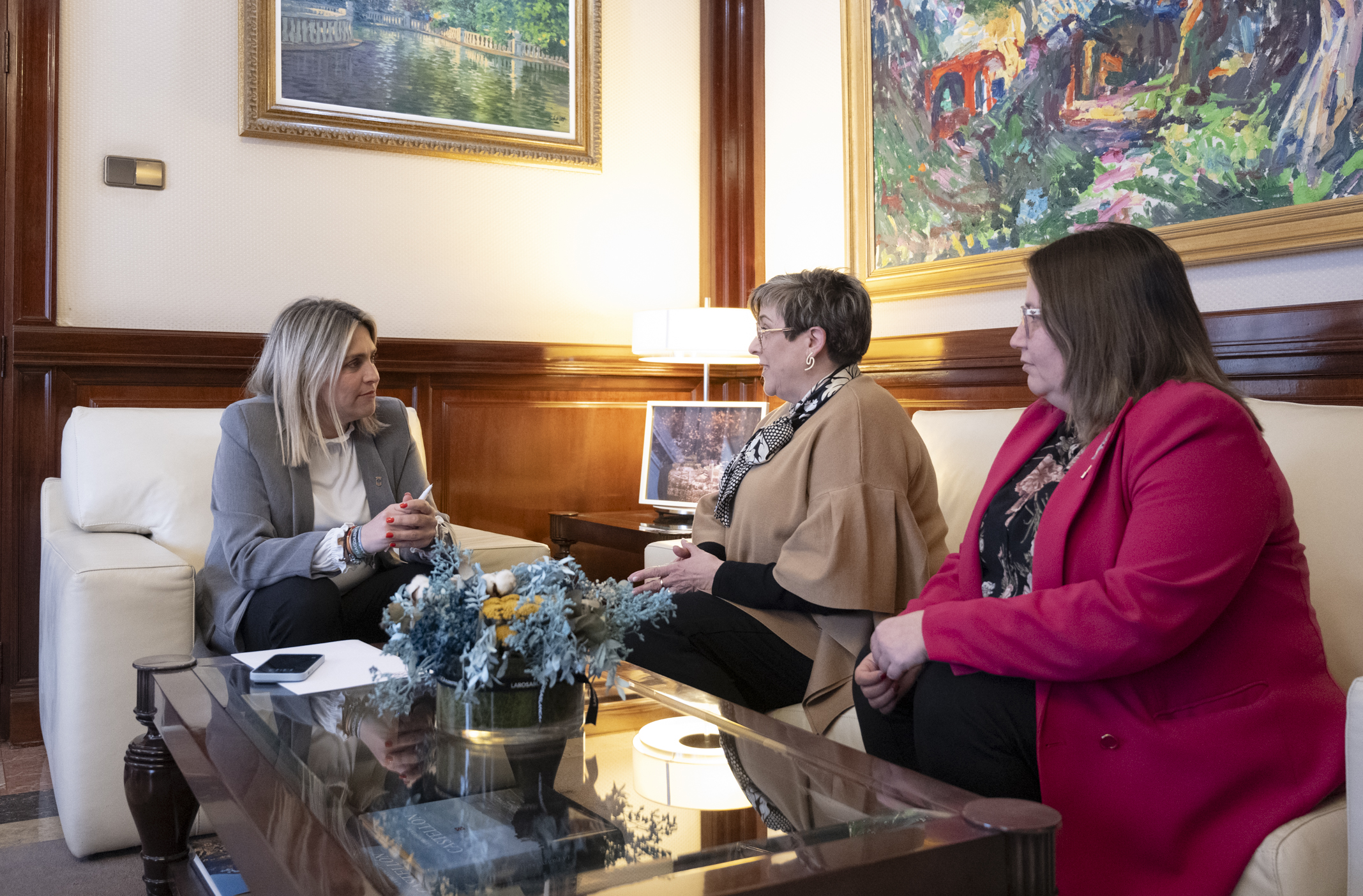 Barrachina retoma las reuniones municipales: escucha peticiones de Les Useres, Costur y Càlig
