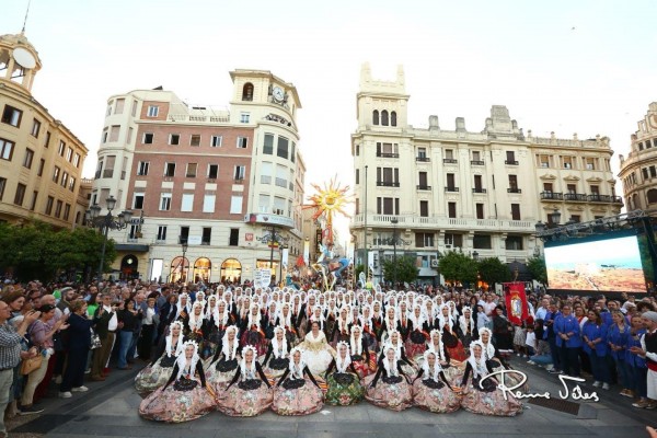 Alicante y Murcia estrechan lazos festeros con las Convivencias de las 77 candidatas a Bellesa del Foc