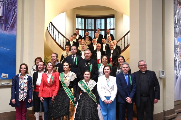 La Gestora de Gaiates entrega el Gaiater de l'Any 2024 a la Real Cofradía de la Virgen del Lledó