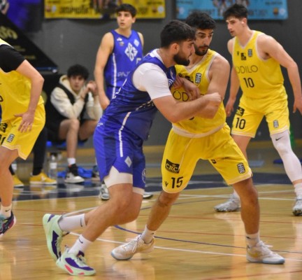 El Odilo Cartagena vuelve a ceder el liderato tras perder por 80-75 en la pista del Santfeliuenc 