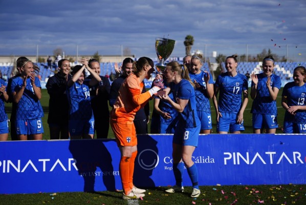 Finlandia gana la Costa Cálida Pinatar Cup femenina superando a Escocia en la final