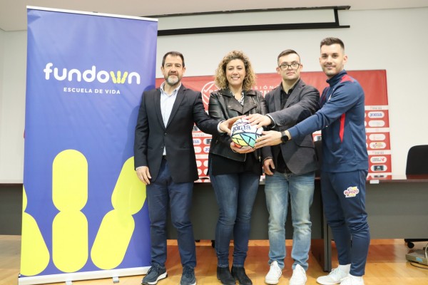 ElPozo, con Dani Martínez en el banquillo local del Palacio y siendo segundo, recibe al Xota 