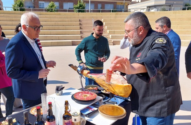 Los mejores cortadores de jamón se darán cita el 3 de marzo en Alcantarilla y los platos se venderán a 5 euros

