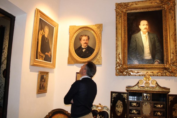 La aristócrata que amó Lorca: un retrato de Concha Sandoval colgará en la Casa de Guevara cuando abra como museo