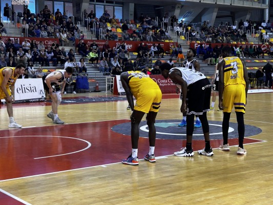 El Odilo Cartagena recupera el liderato en la LEB Plata tras ganar por 81-74 al Mataró