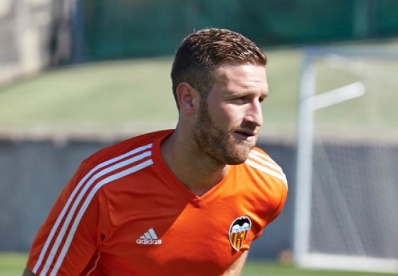 Ayestarán prueba un once sin Mustafi 
