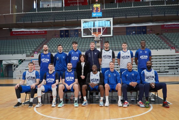 Sito Alonso, Todorovic y Rodions Kurucs, los integrantes del UCAM CB que ya ganaron la Copa