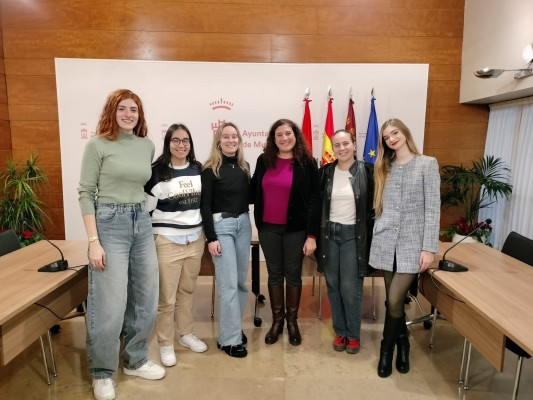 Seis jóvenes representan a Murcia en un encuentro europeo para mujeres rurales