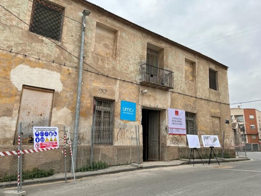 Unión para la Mejora de la Construcción inicia las obras del molino Armero y los vecinos decidirán su uso