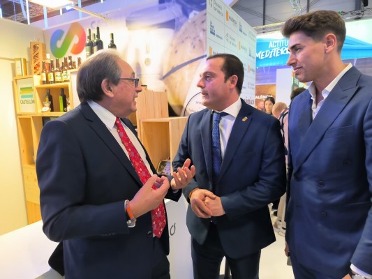 Escenarios y rutas 'de película': Peñíscola lleva a Fitur su apuesta por el turismo cinematográfico