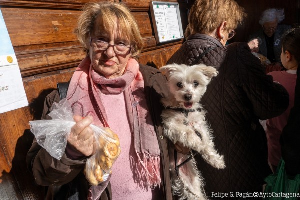 Bendición de animales y Baile del Vermú: San Antón celebra su 'Día Grande'