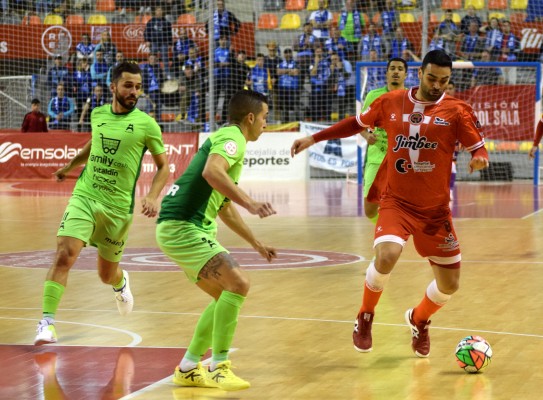 Al Jimbee se le atraganta la fiesta: tras la Supercopa empata en casa ante el colista Alzira en la Liga