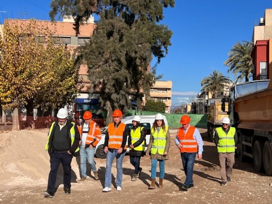 Así va la demolición del colegio La Fuensanta de Beniaján que liberará 1.400 metros cuadrados 