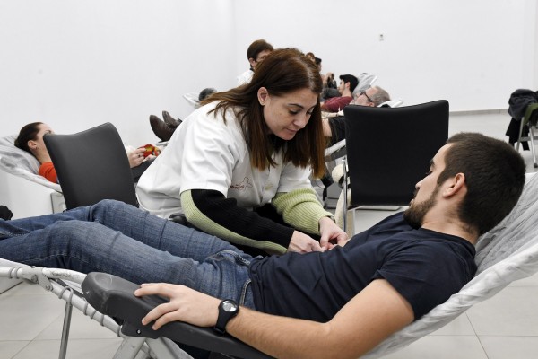 El Ayuntamiento de Murcia anima a donar sangre en la campaña 'Esta Navidad, tú eres el mejor regalo'