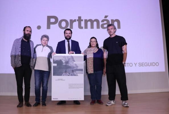 Las dos activistas que se encadenaron hace 37 años a las puertas de la tubería de estériles vuelven a Portmán