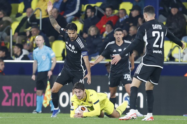 El Maccabi Haifa frena al Villarreal y le obliga a ganar en Rennes para evitar la ronda previa