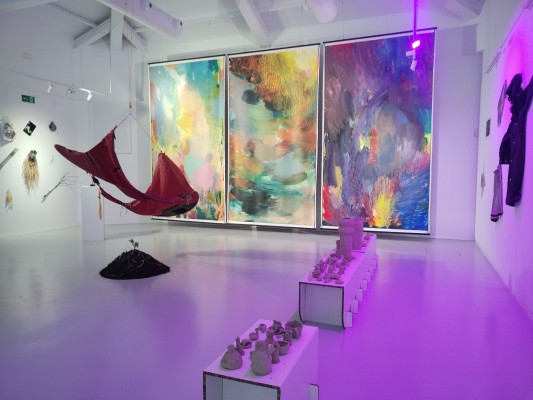 Las 'Especies' de Mu-tantes dialogan en la Cárcel Vieja: acoge la obra de los ocho artistas de esta edición 
