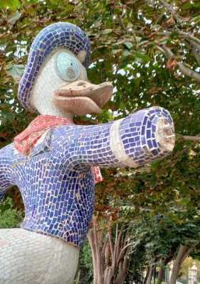 El Pato Donald recupera su mano cercenada 